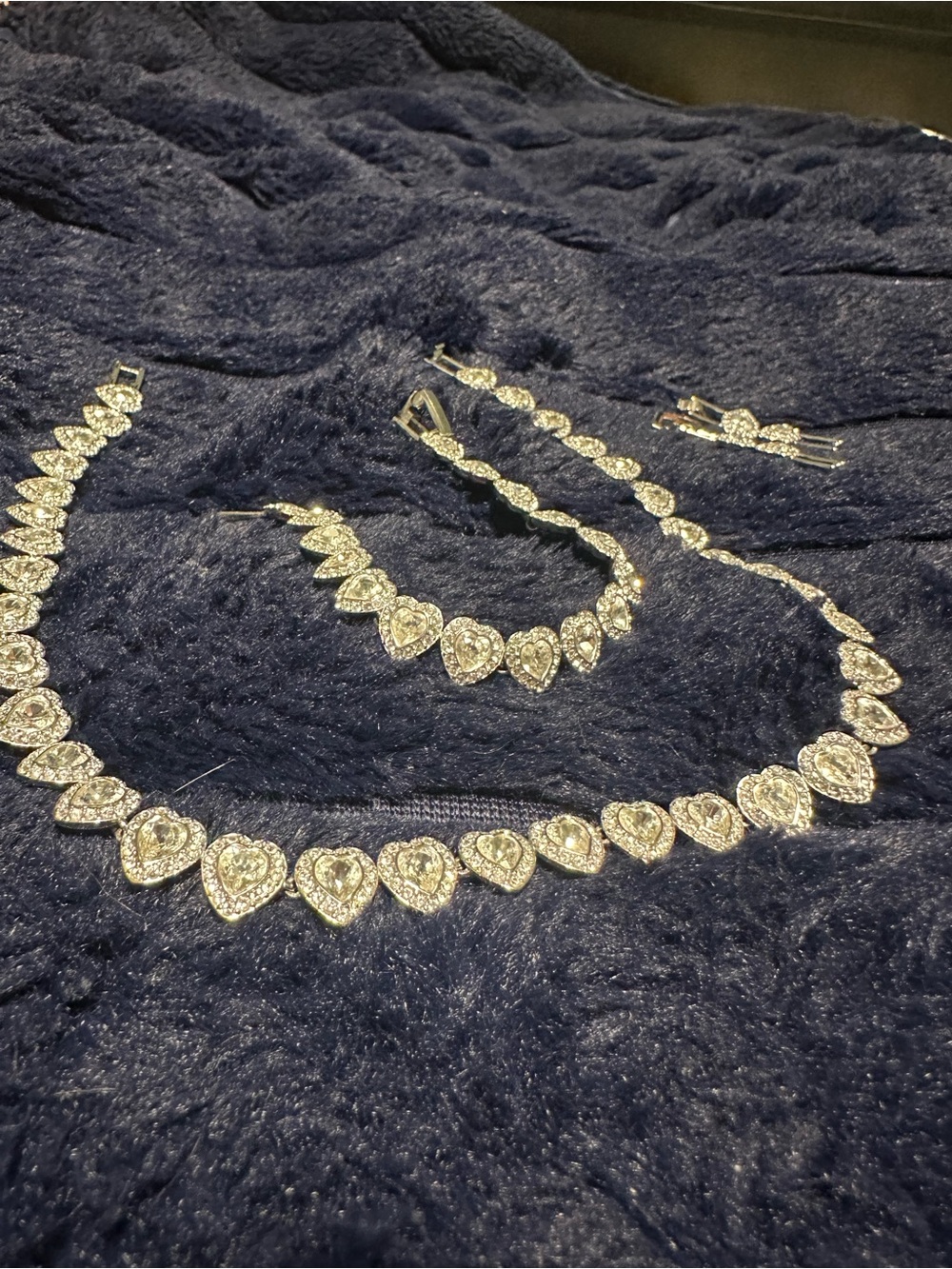 Swarovski Ariana Grande Silver Heart Crystal Necklace Bracelet and Earrings Set